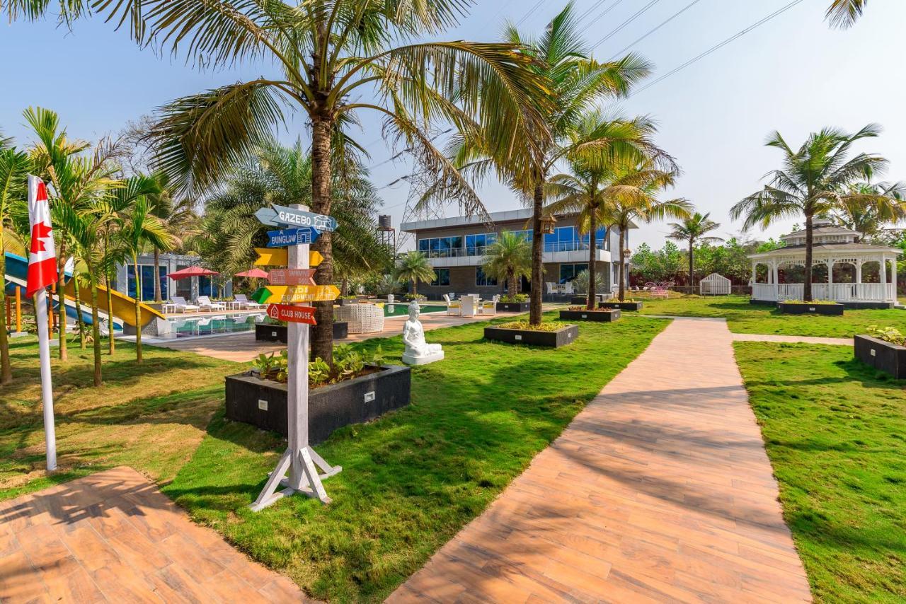 Saffronstays Palm Paradise, Kalyan Khadavli - Swimming Pool With Water Slides, Gazebo And Indoor Games Padghe 외부 사진